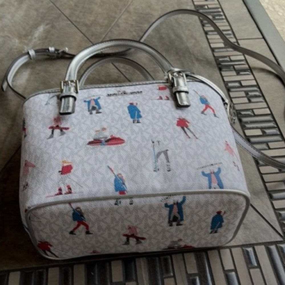 Michael Kors Jet Set Girls XS Convertible Satchel Bright White - Picture 6 of 15